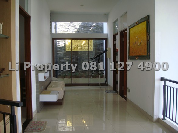 dijual-rumah-villa-payung-asri-pudakpayung-banyumanik-semarang-liproperty-hanna-li-rumah123-olx-urbanindo