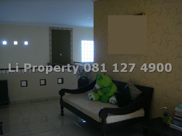 dijual-rumah-sawunggaling-banyumanik-semarang-liproperty-hanna-li-rumah123-olx-urbanindo