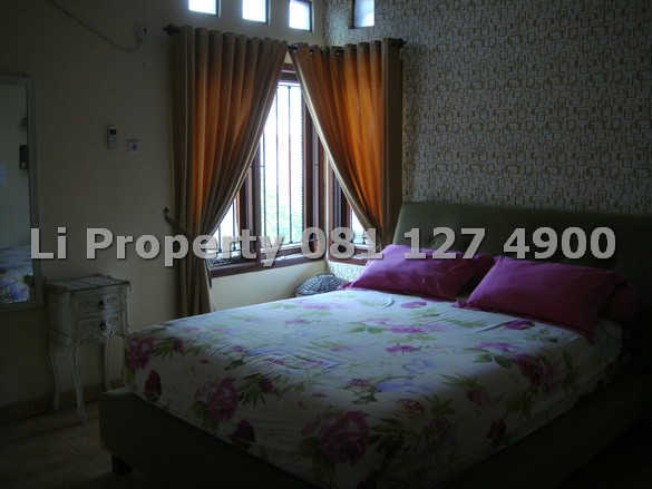 dijual-rumah-sawunggaling-banyumanik-semarang-liproperty-hanna-li-rumah123-olx-urbanindo