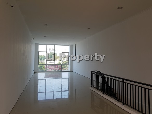 disewakan-dikontrakkan-ruko-setiabudi-banyumanik-semarang-liproperty-hanna-li-rumah123-olx-99