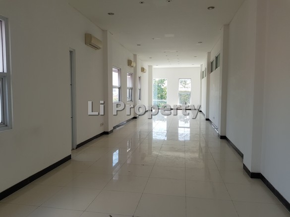 disewakan-dikontrakkan-office-building-mayjen-sutoyo-kampungkali-tengahkota-semarang-liproperty-hanna-li-rumah123-99