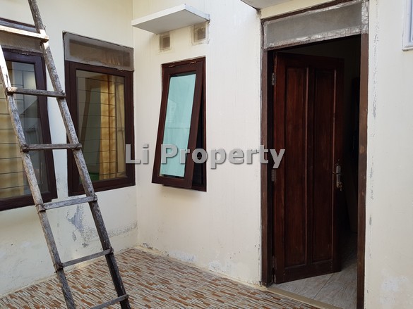 dijual-rumah-semarang-indah-dekatbandara-semarang-liproperty-hanna-li-rumah123-olx-99